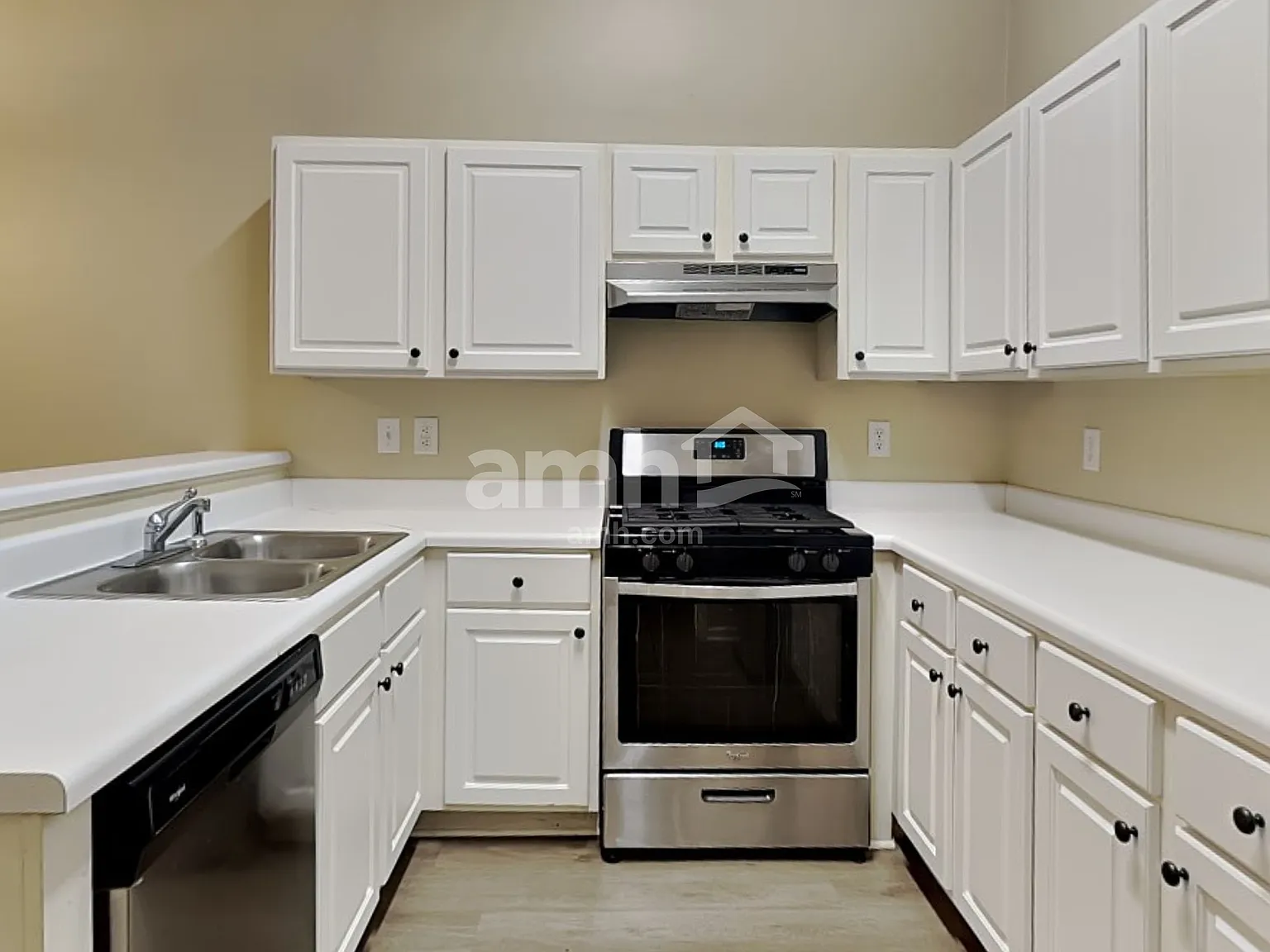 3 bed, 2.0 bath, 1722 sqft, $2,000 — Photo 3