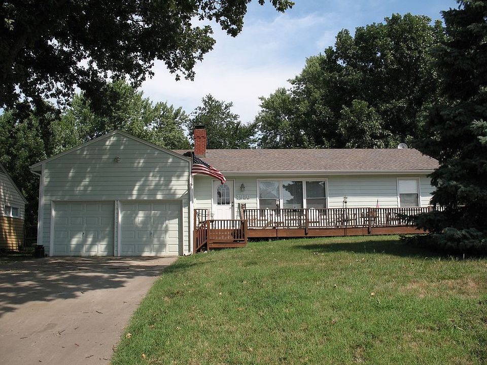 Front of House - Looks at the golf course!