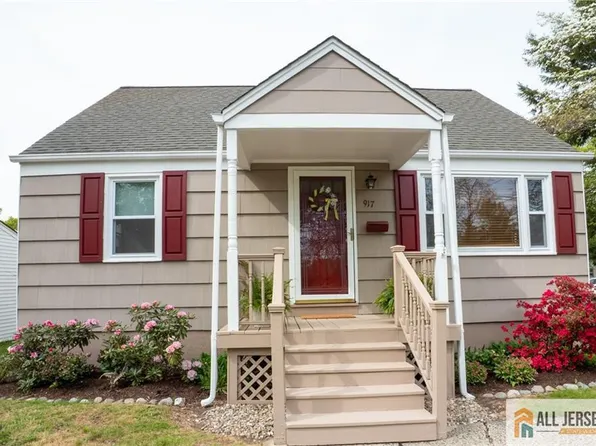 917 Mountain Ave, Middlesex, NJ 08846