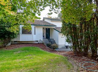 626 Meadows Dr E, Richland, WA 99352