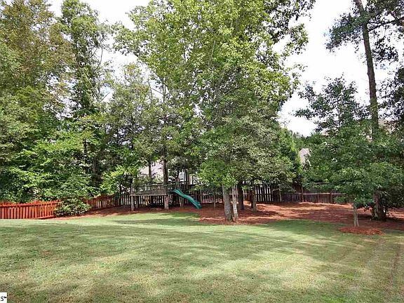 3rd image of 268 Strasburg Dr