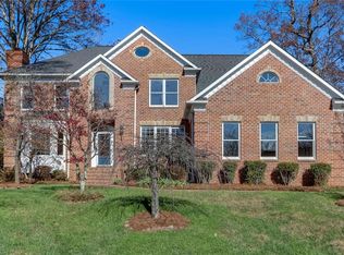 7 Leeward Ct, Greensboro, NC 27455