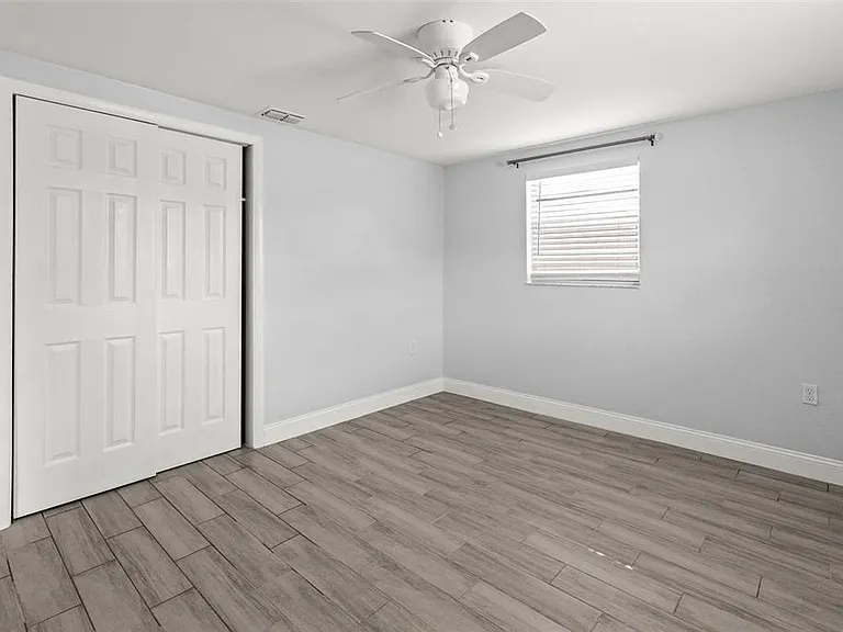 13916 Sommers Ave — Photo 30