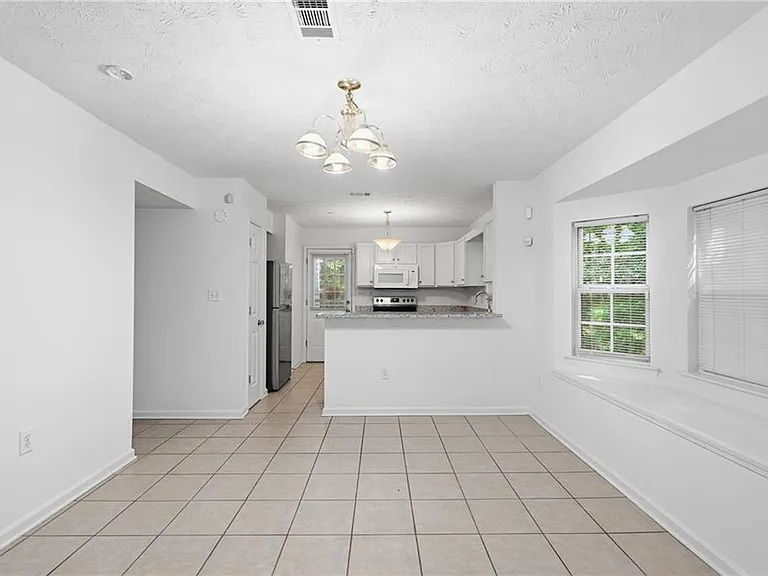 6427 Wellington Chase Ct — Photo 18