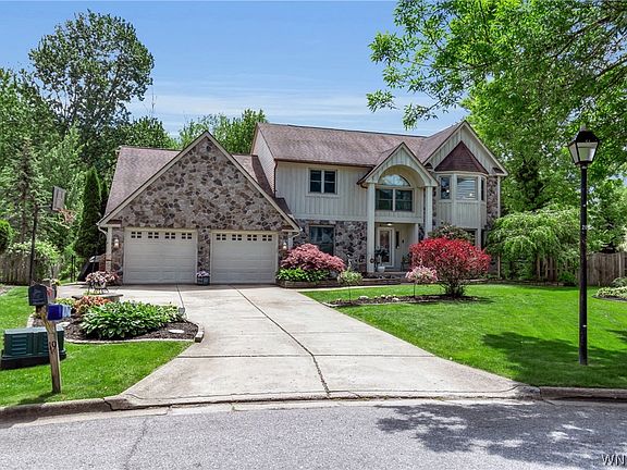 2nd image of 19 Marshfield Ct