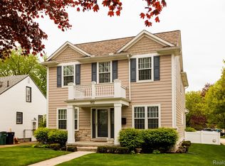 302 S Blair Ave, Royal Oak, MI 48067