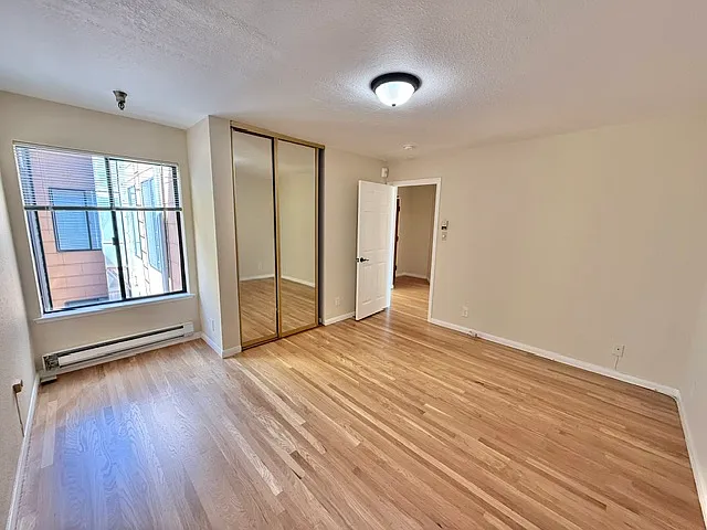 2 bed, 760 sqft, $5,850 — Photo 2