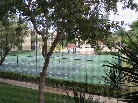 5th image of 10551 W Broward Blvd APT 209