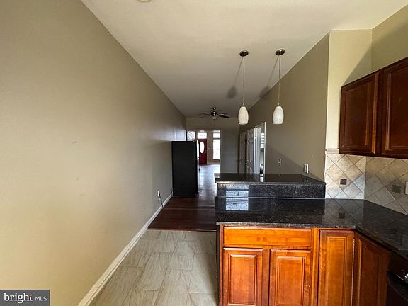 3rd image of 1732 Moreland Ave