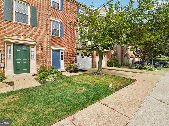 3rd image of 1106 Brassie Ct