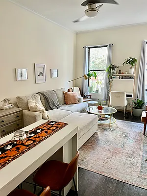 Rented by Voro New York | media 10