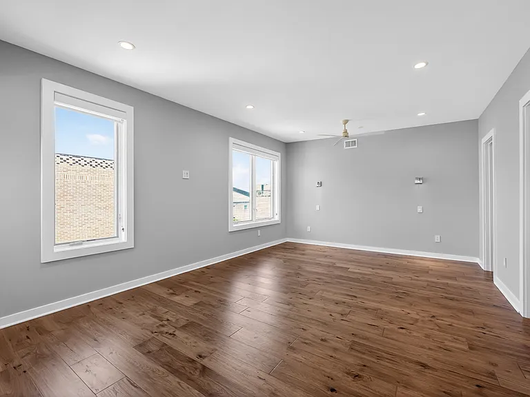 869 Corinthian Ave #1 — Photo 13