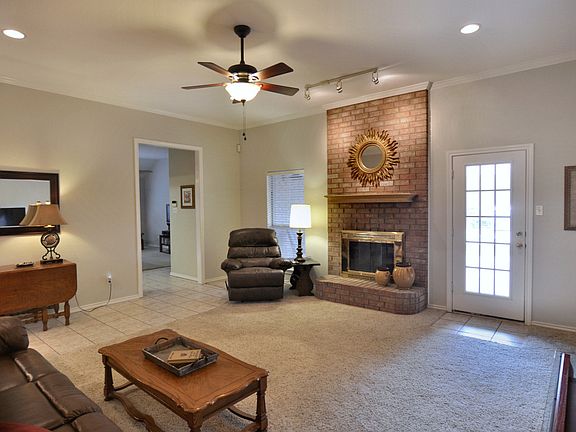 4th image of 2725 Mill Haven Dr