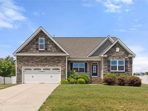 8003 Helison Ct, Stokesdale, NC 27357