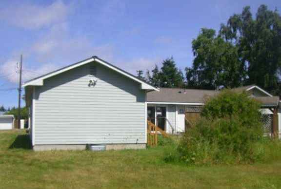 2nd image of 250 NE Harvest Dr