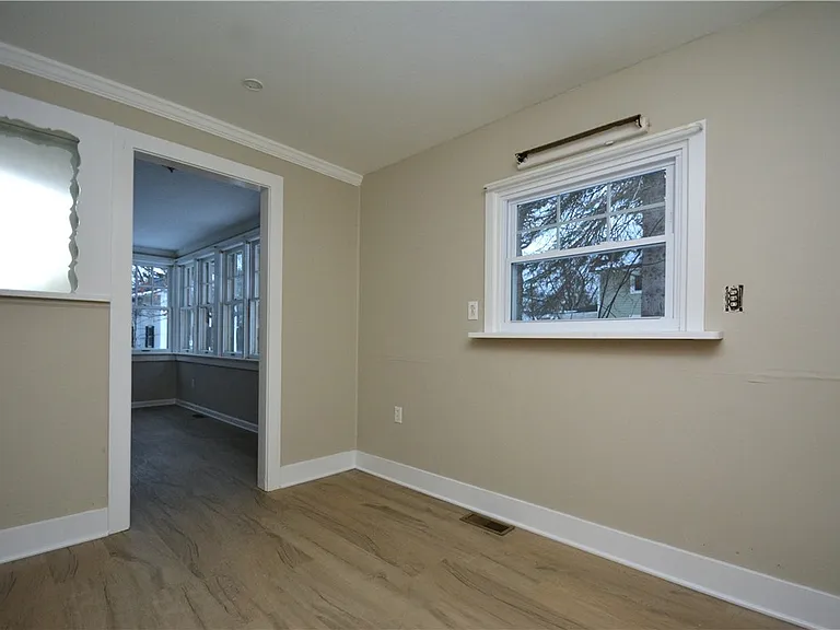 27 Boughton Ave — Photo 6