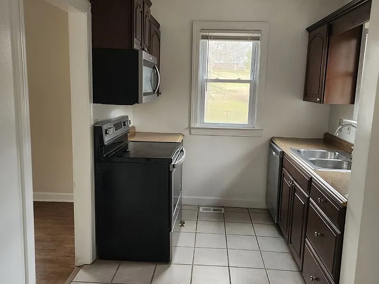 6222 Highland Dr — Photo 16