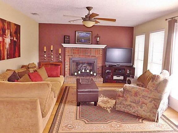 5th image of 1529 Lindby Dr