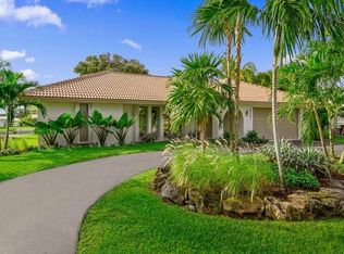 8301 Pine Tree Ln, Lake Clarke Shores, FL 33406