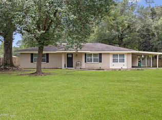 14199 Dundeewood Rd, Biloxi, MS 39532