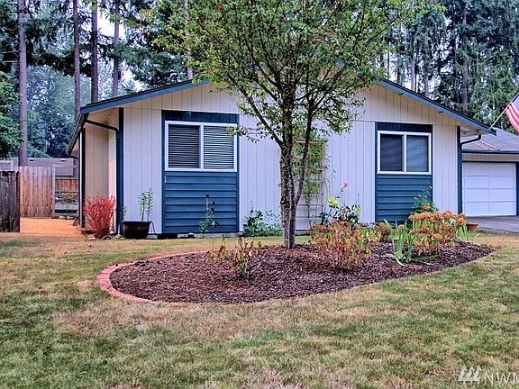 2nd image of 15622 95th Avenue Ct E