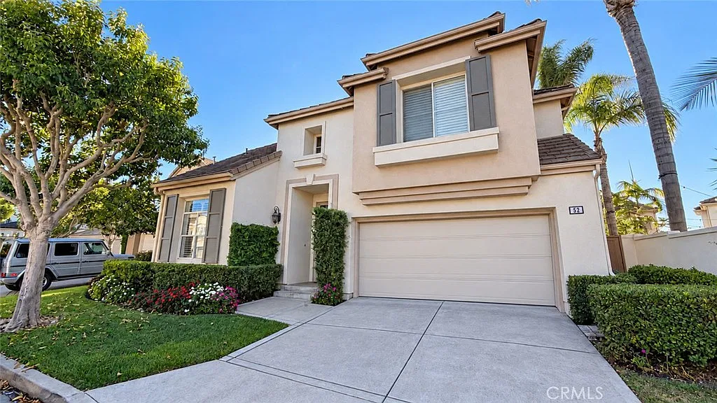 4 bed, 2373 sqft, $9,000 — Photo 1