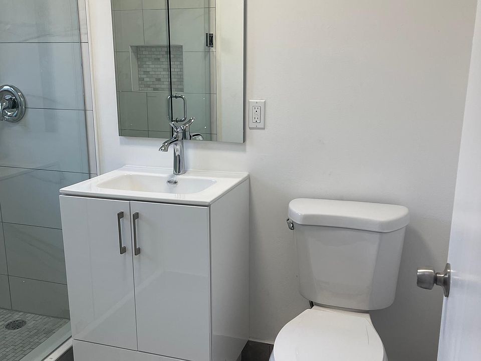 1st image of 2825 Sheridan Ave APT 7