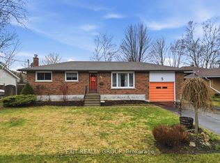 98 Division St S, Brighton, ON K0K 1H0