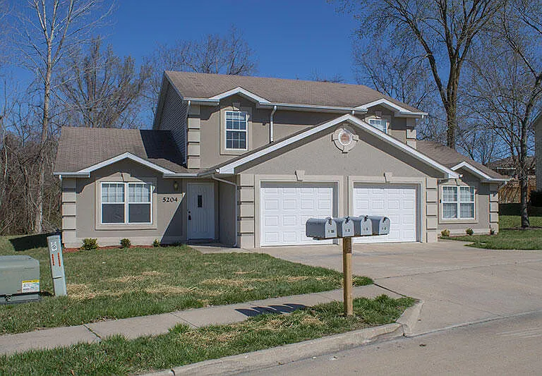 5204 Tessa Way — Photo 28