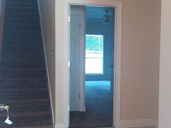 2nd image of 847 Oak Bnd