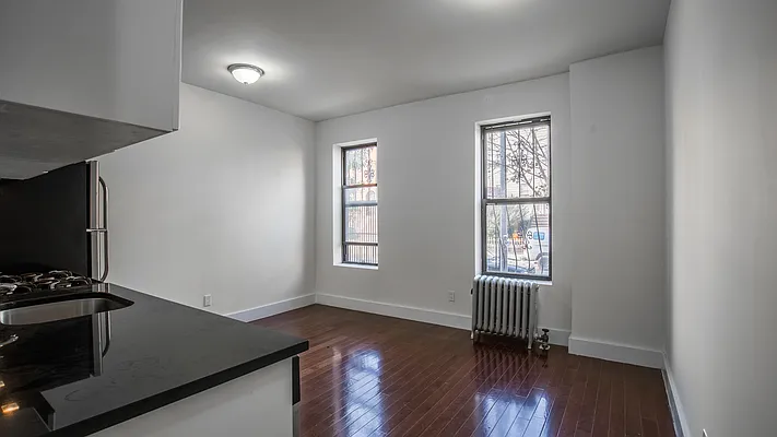 Rented by Nooklyn NYC LLC | media 18