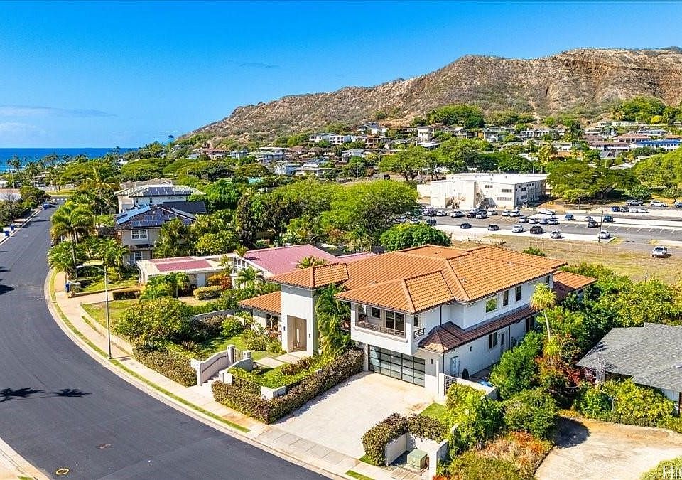 1st image of 4218 Kaimanahila St