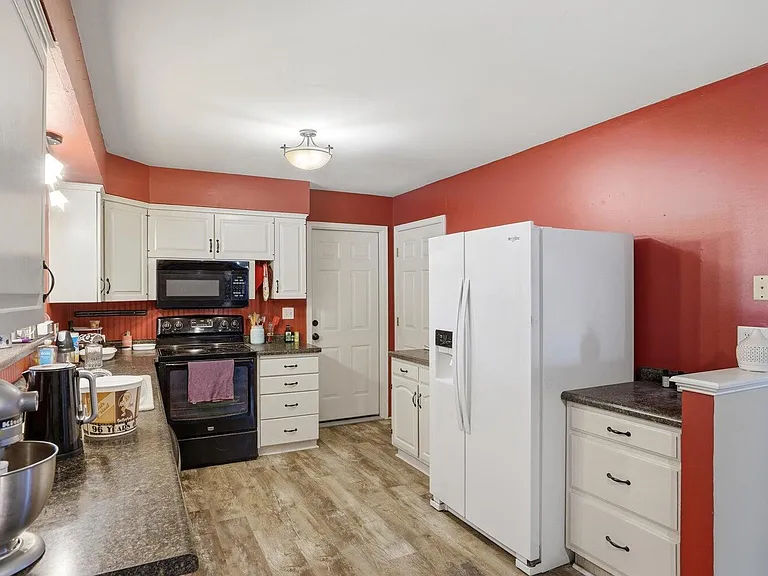 2307 Sears Ct #A — Photo 3