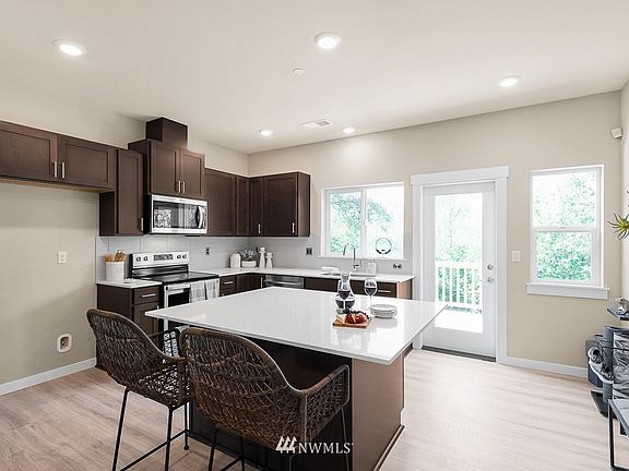 2nd image of 1621 Seattle Hill Road #GG-3