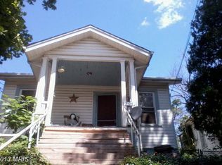 3108 Perry St, Mount Rainier, MD 20712