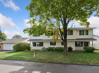 7723 157th St W, Apple Valley, MN 55124