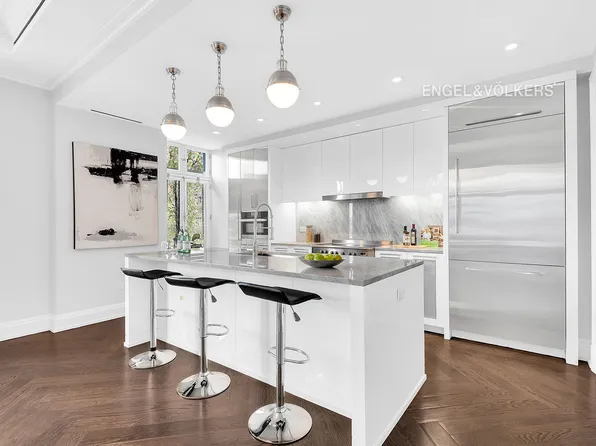 344 West 72nd Street 203 image 3 of 20