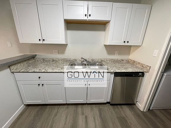 3rd image of 423 E 9th Ave APT 3