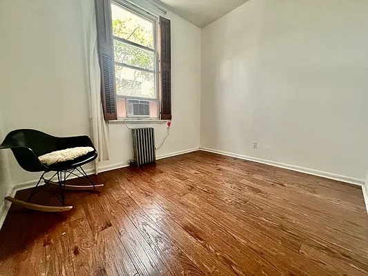 Rented by Capri Jet Realty Corp | media 24