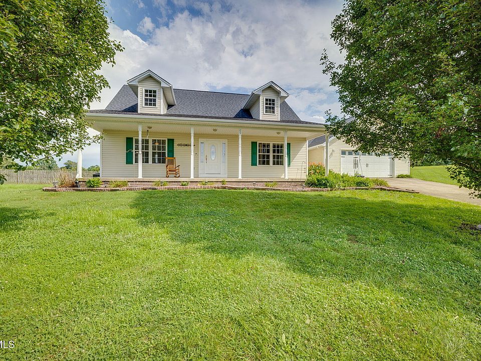 1st image of 69 Manor Ln
