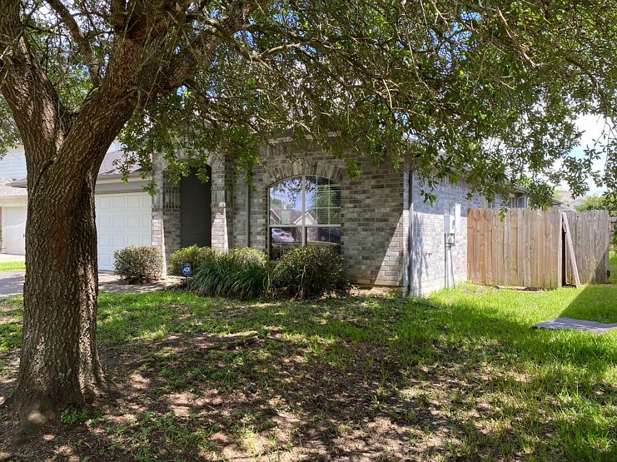 2nd image of 2884 Colony Cone Cir