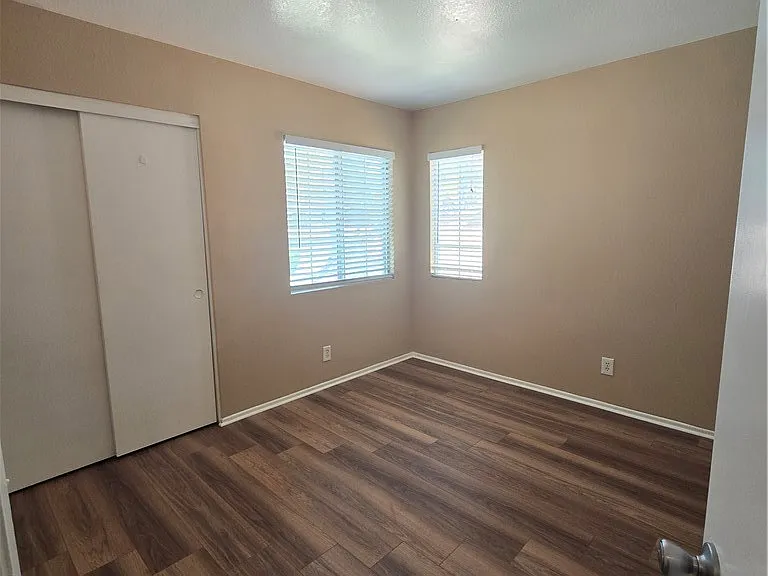 881 Bramble Ln — Photo 18