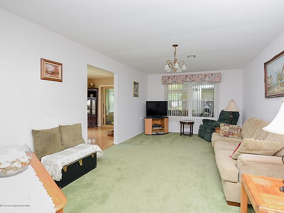 5th image of 64 Everest Drive S