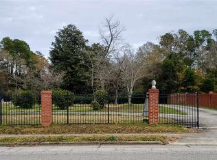 803 S Main St, Mullins, SC 29574