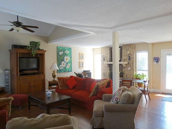 3rd image of 3600 Montridge Ct
