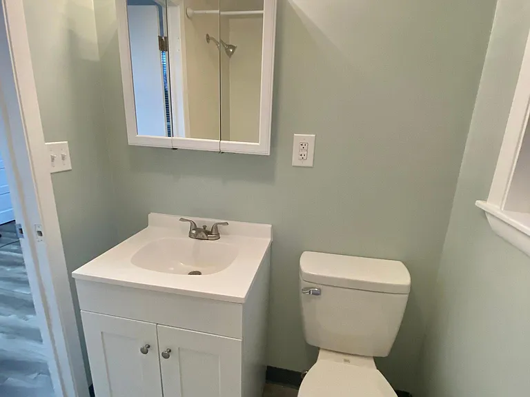 242 Washington Blvd #1/2 — Photo 11