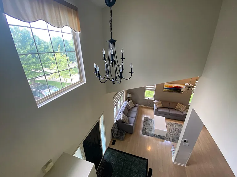 5628 Versailles Ave — Photo 31