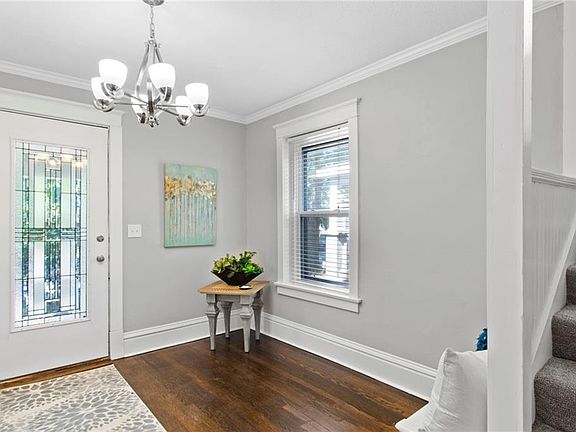 4th image of 3117 Charlotte St