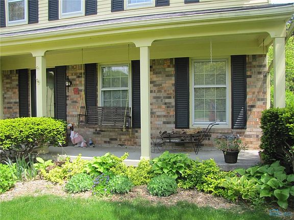 3rd image of 898 Apple Creek Dr