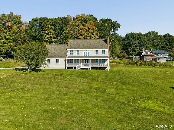 3rd image of 435 Long Mountain Road